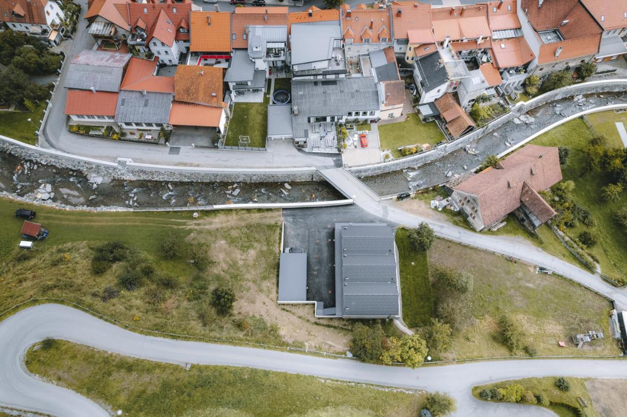 Aparthotel Zum Wohle Oberwoelz Stadt Exterior foto